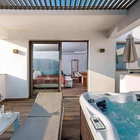 White Rock Of - Adults Only 5*